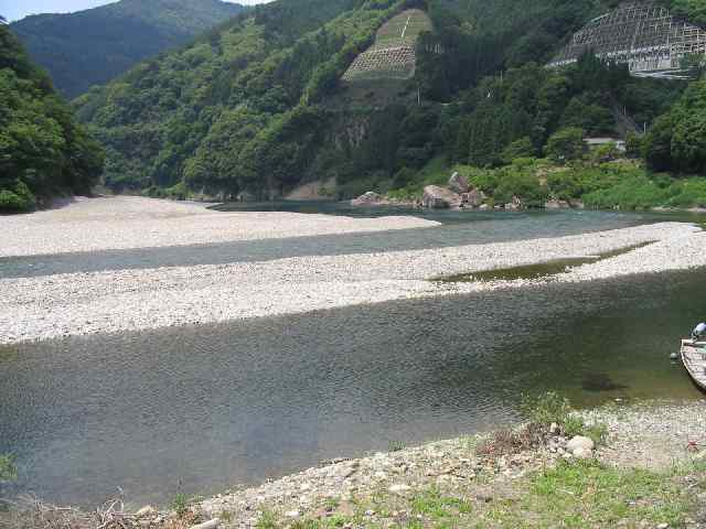 奈良県熊野川、北山川