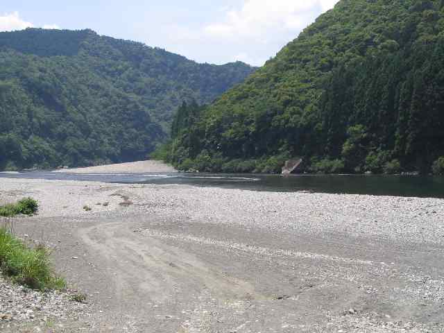 奈良県熊野川、北山川