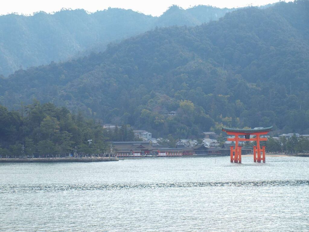 安芸の宮島、厳島神社