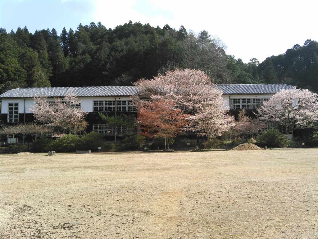 下市町体育館横校舎