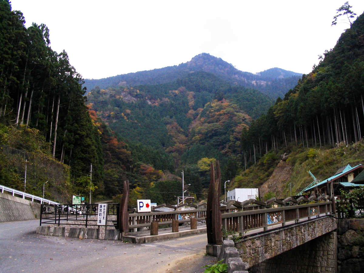 奈良・川上村・井光川の紅葉