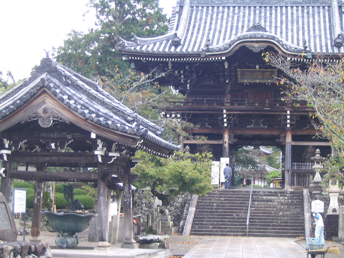 西国三十三ケ所三番札所・風猛山粉河寺